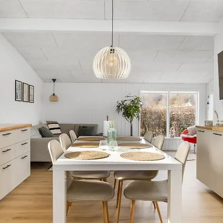 Angelita - 50m From The Sea By Interhome